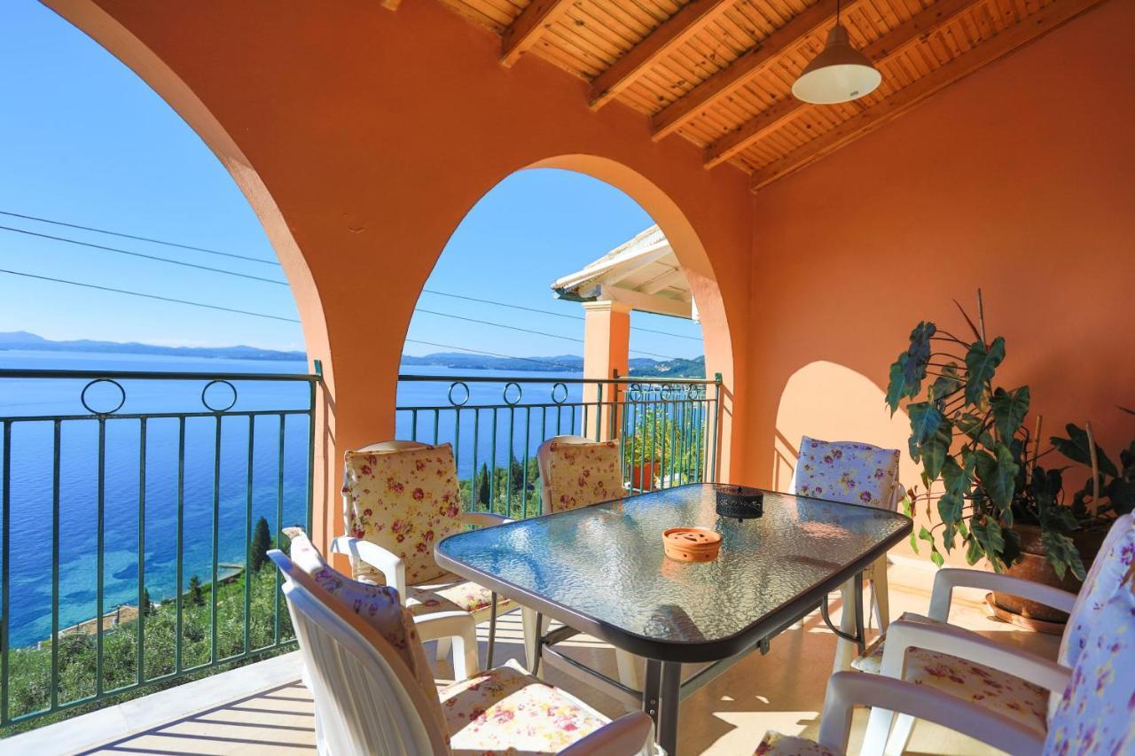 Seaview Calypso Villa Nisaki  Buitenkant foto
