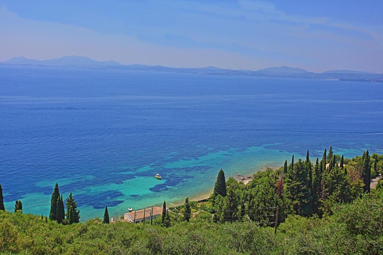 Seaview Calypso Villa Nisaki  Buitenkant foto